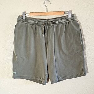 Lacoste Short.